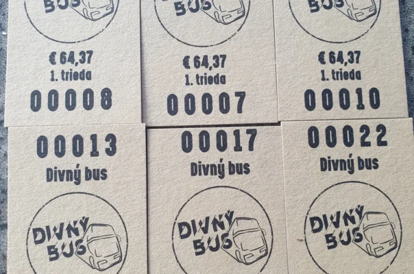 divny bus- escape bus